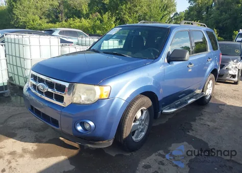 2010 Ford Escape Xlt from USA, damaged, VIN 1FMCU9DG7AKB52453